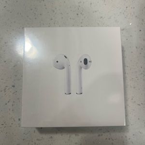 Apple AirPods with Charging Case